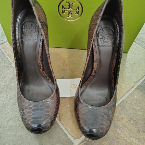 Tory Burch Heel Pump - Picture 2 of 7